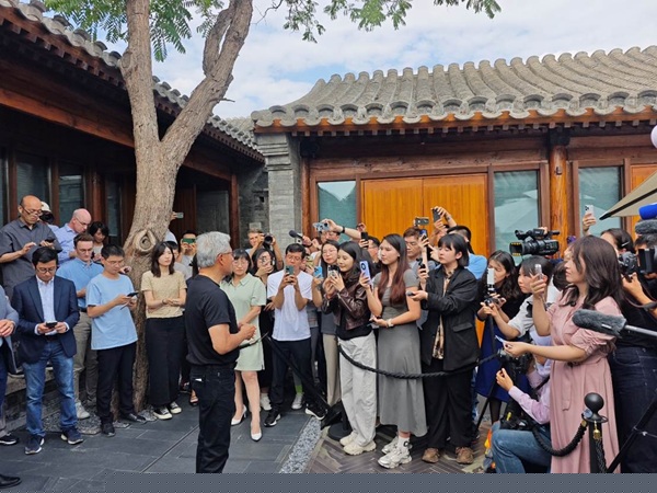黄仁勋答记者问实录，事关H20、中美竞争、对华合作......